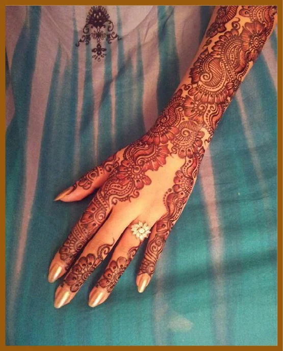 Beautiful Stylish Back Hand Pattern With Peacock Stylish Back Hand Mehndi Design